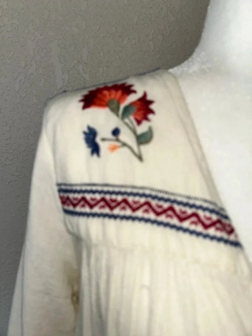 Embroidered Topper by O'Neill - Picture 4 of 10